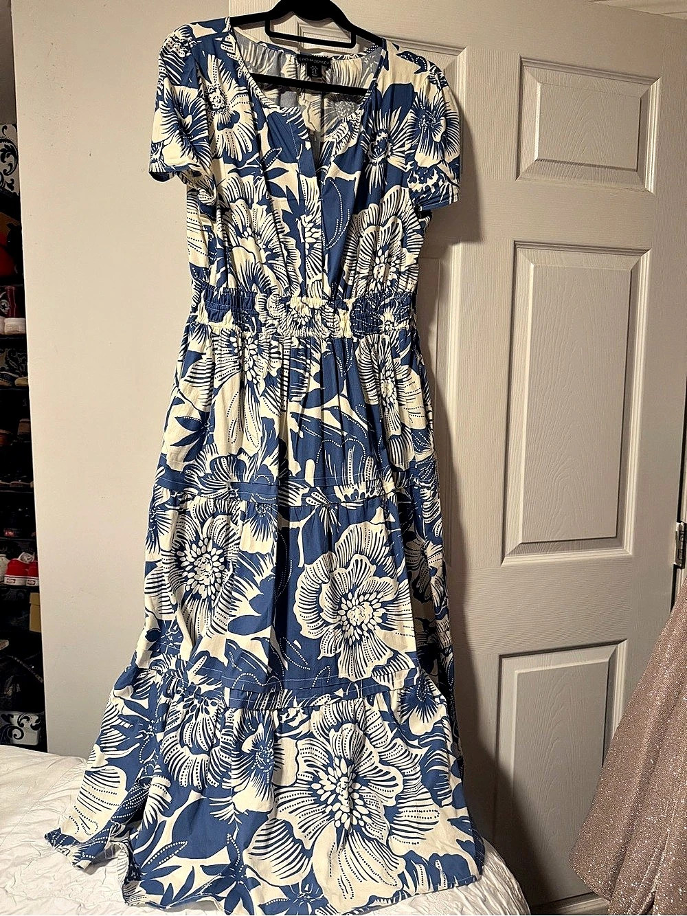 Cynthia Rowley Floral Maxi Dress in Blue & White Size XL Like New